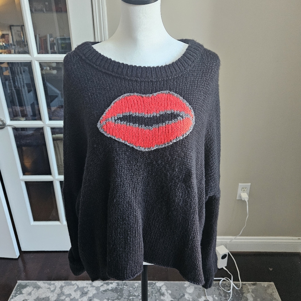 Wooden Ships Black Sweater with Red Lips Design